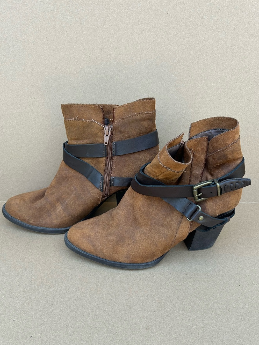 Mossimo Brown Faux Suede Ankle Boots Western Boho Buckle Booties 9 heeled
